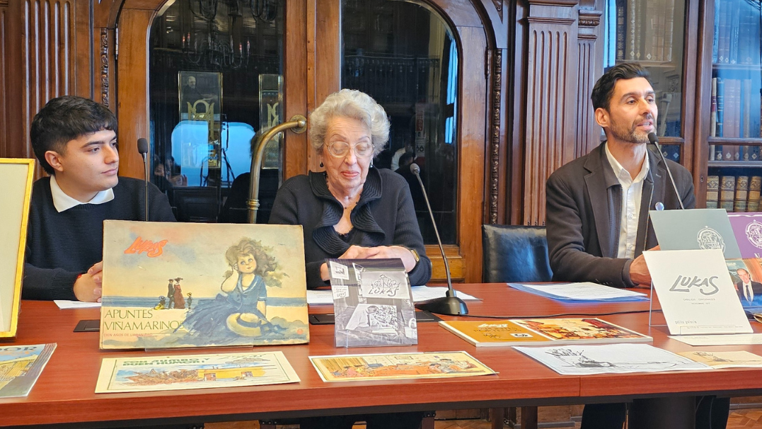 La colección del artista Renzo Antonio Giovanni Pecchenino Ragi (Lukas) está compuesta por recortes de prensa, catálogos, registros de su trabajo en la Revista del Domingo, avisos publicitarios y publicaciones.