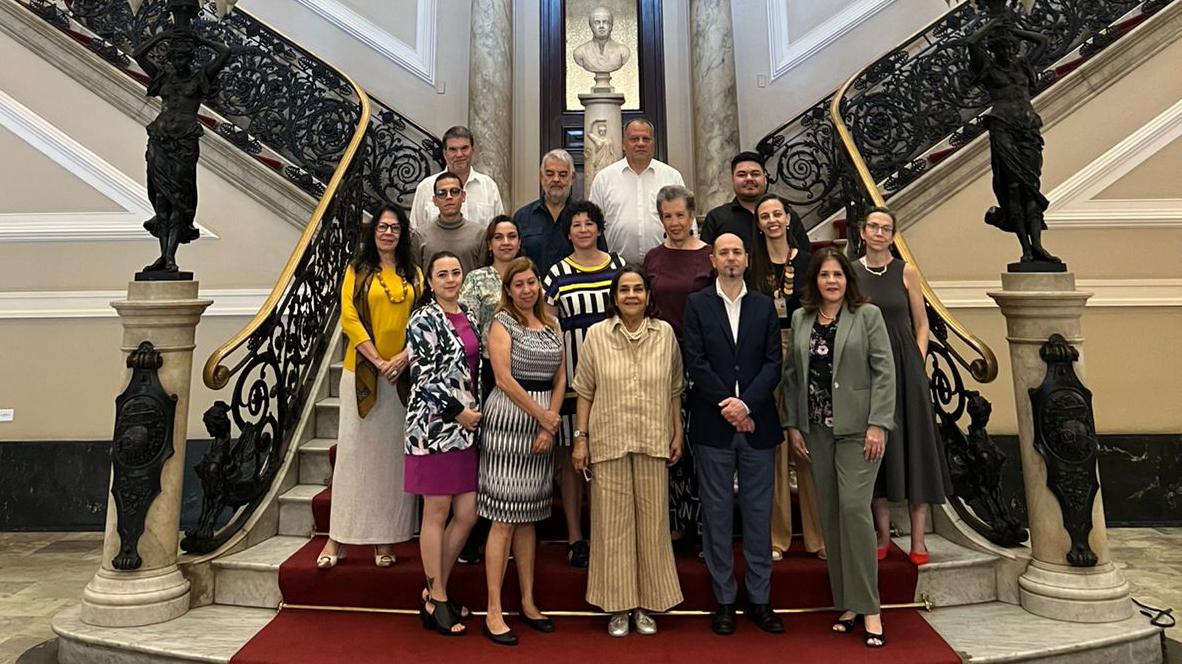 Algunos de los representantes de los diversos países integrantes de Abinia.