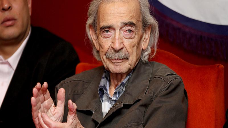 Juan Gelman murió en su domicilio.
