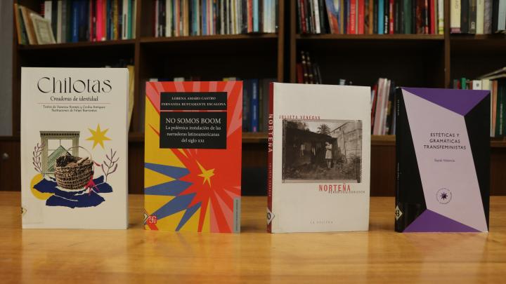 Algunos de los libros con enfoque de género que ya están disponibles para préstamo.
