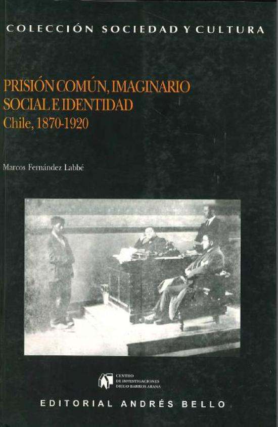 Tapa negra con fotografía de un imputado confesando ante un juez, 1907