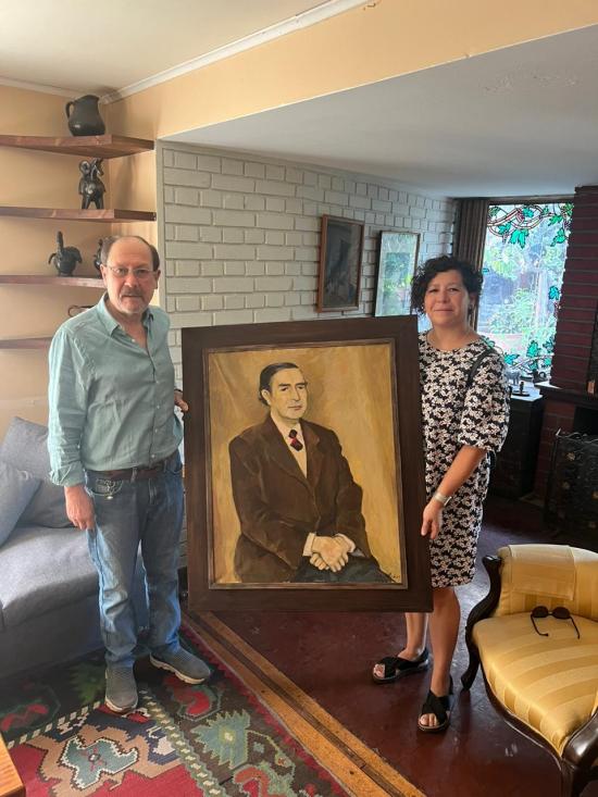 Hijo de Juvencio Valle dona a la Biblioteca Nacional retrato de su padre
