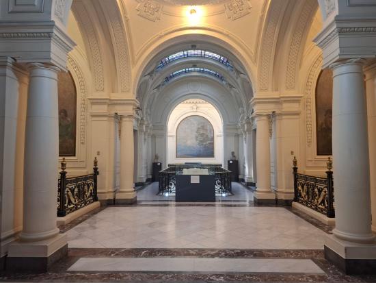 Hall segundo piso sector Alameda.