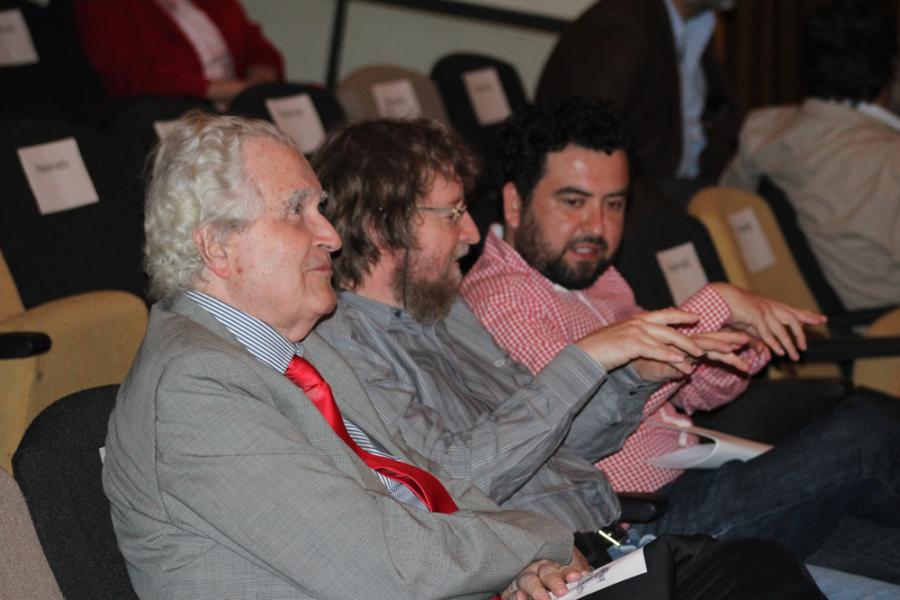 Roberto Torretti, José Miguel Piquer y Oscar Contardo