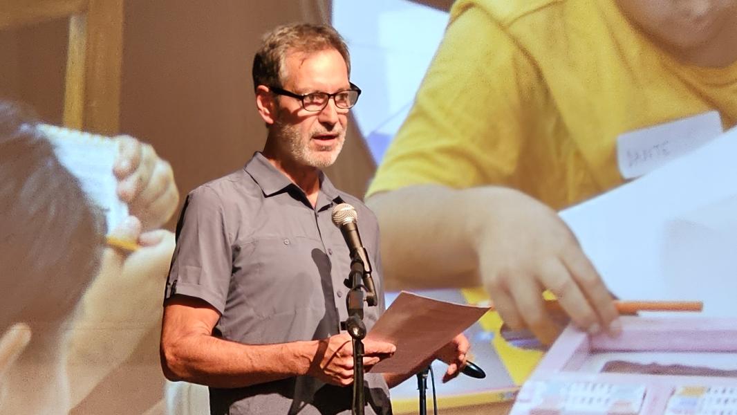 Roberto Aguirre, director subrogante de la Biblioteca Nacional.
